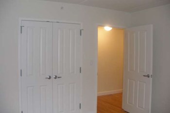 121-125 East 110th Street 1-2 Beds Apartment for Rent - Photo Gallery 4