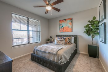 8395 Renner Blvd 1-2 Beds Apartment for Rent - Photo Gallery 31