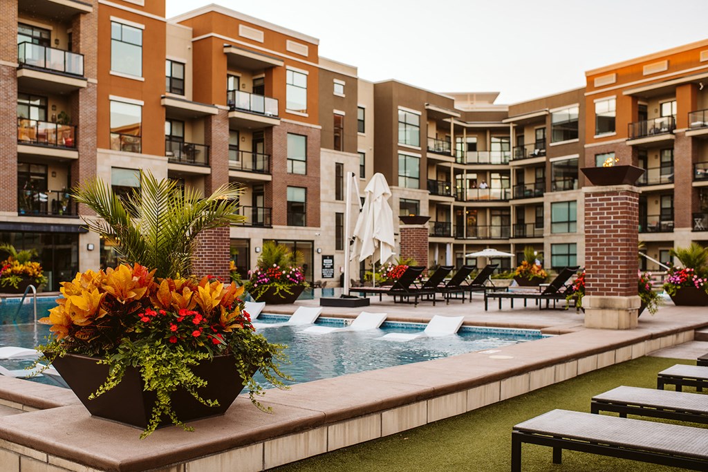 Picturesque Pool And Cabana Setting at The Royale at CityPlace, Overland Park, KS