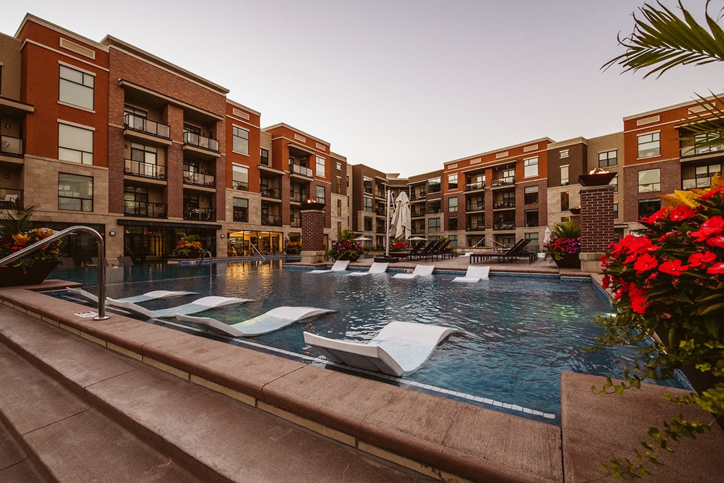 Relaxing Swimming Pool With Sundeck at The Royale at CityPlace, Overland Park, Kansas
