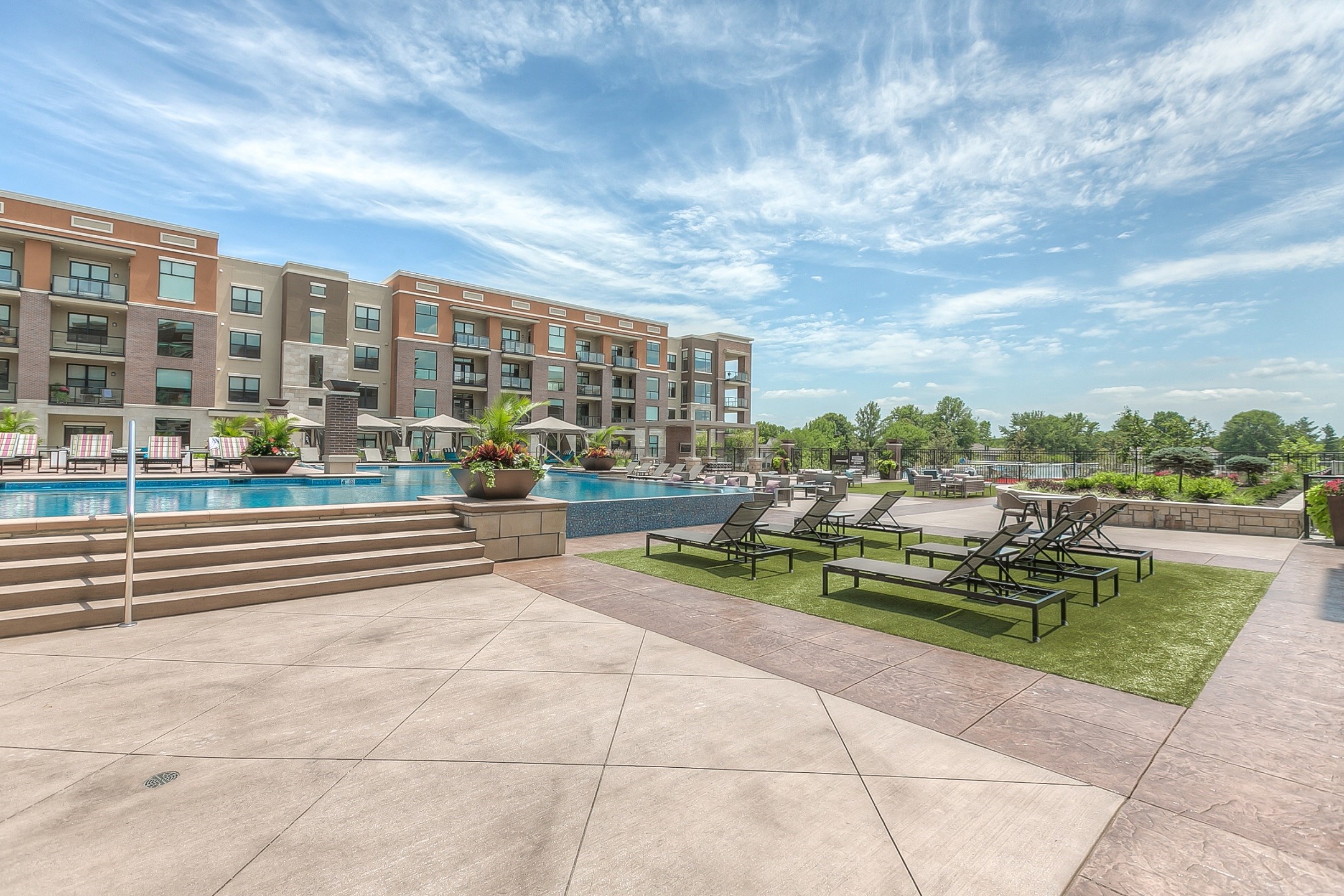 The Royale At CityPlace Apartments, 10501 W 113th Street, Overland Park