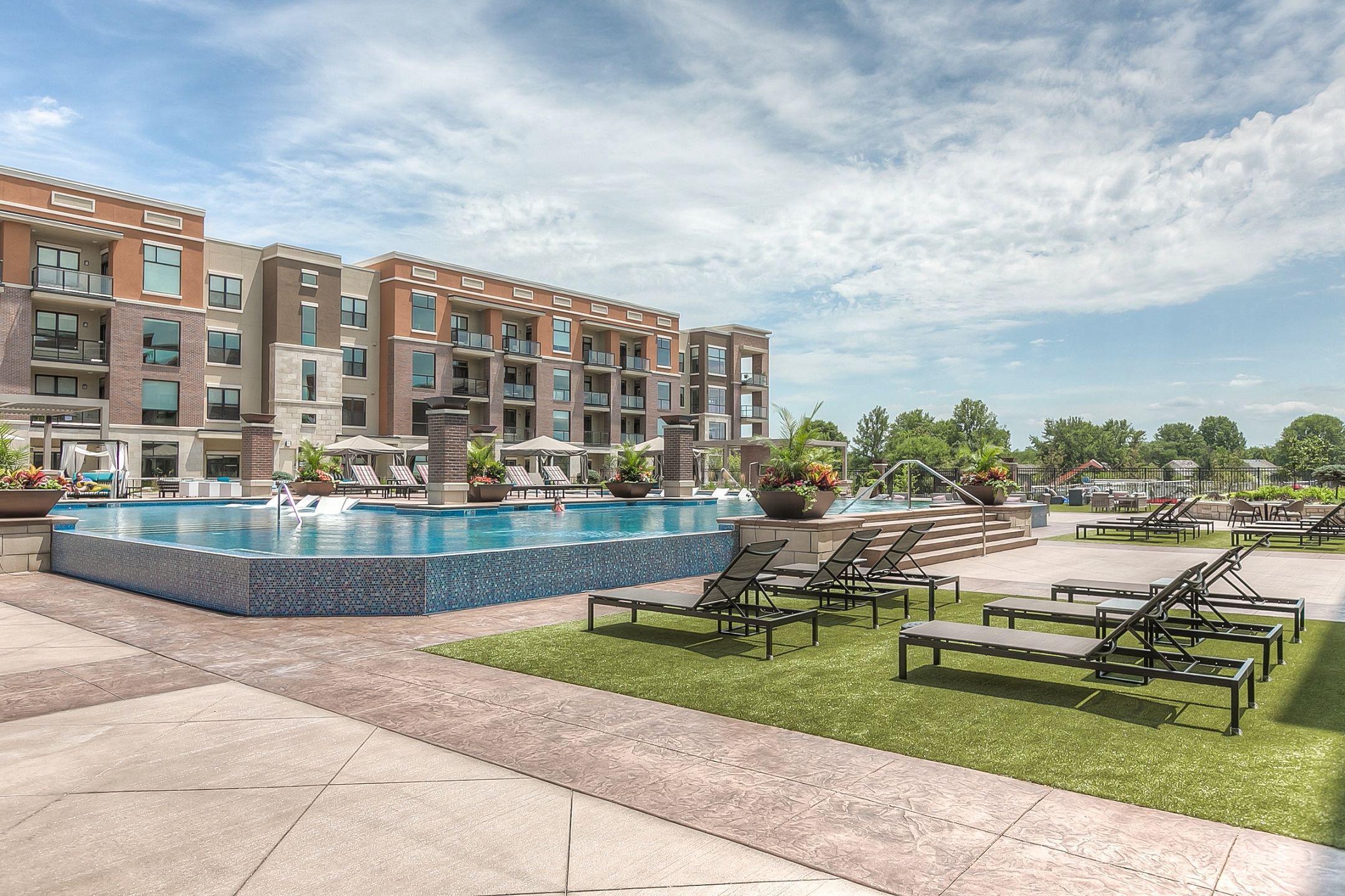 Poolside Chairs  at The Royale at CityPlace, Overland Park, KS