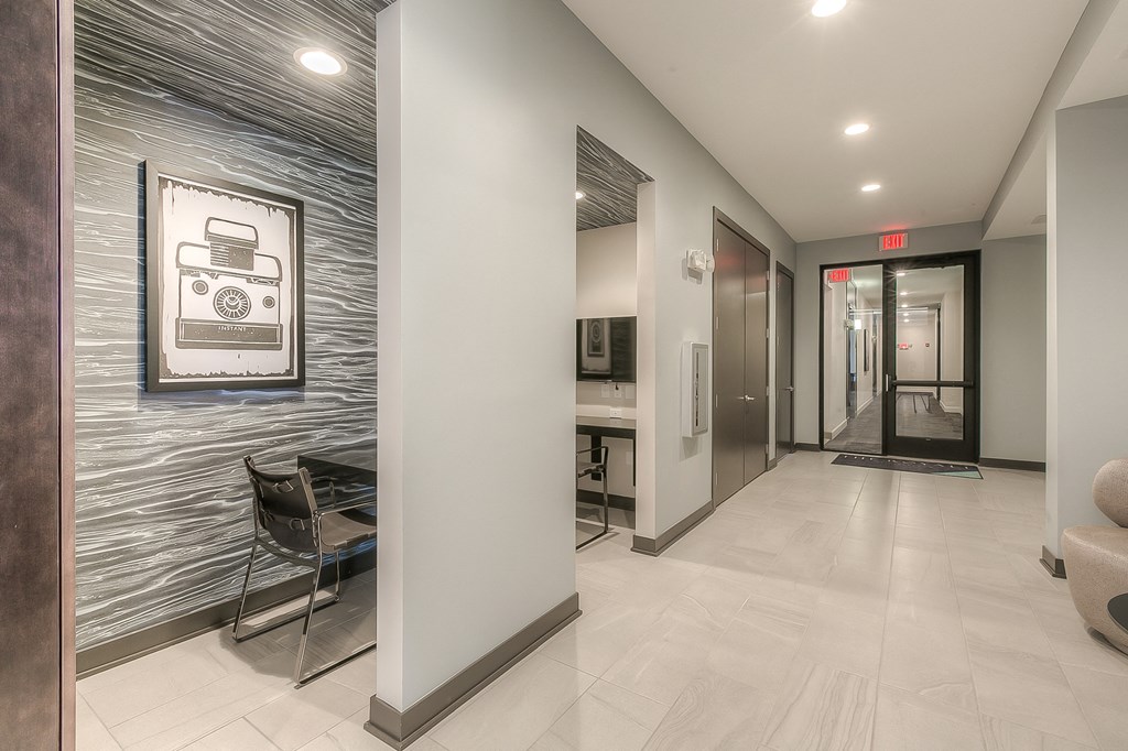 Co-Working Spaces at The Royale at CityPlace, Overland Park, KS