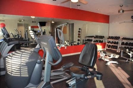 24/7 Fitness Center