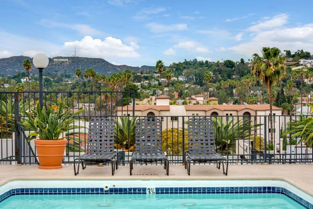the swimming pool at or near the villa del sol hotel