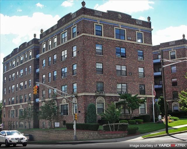 Courtyard At Prospect Apartments photo