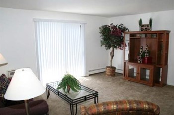 2001 Greenway Cross 1-2 Beds Apartment for Rent - Photo Gallery 2