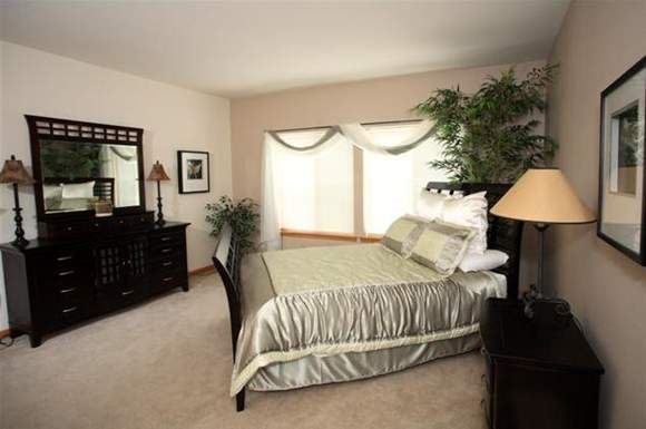 Saddle Brook Apartments