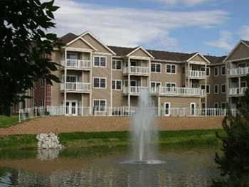 205 Green Bay Road 1-2 Beds Apartment for Rent - Photo Gallery 4