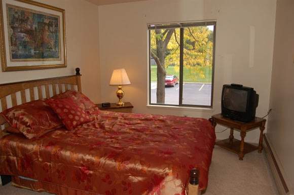 Creekwood Apartments 2764 Viking Drive Green Bay Wi