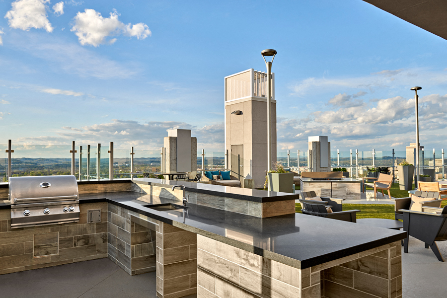 SkyHouse Nashville Apartments for rent - Nashville, TN - SkyDeck