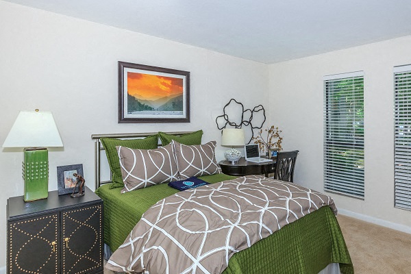 Shadowood Apartments