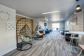 1718 S. Jentilly Lane Studio-3 Beds Apartment for Rent - Photo Gallery 4