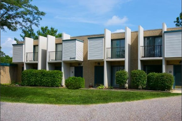 Whitewood Apartments 9417 Trivue Circle Twinsburg Oh