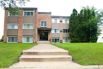 Front View of Brick Exterior of 8920 Wentworth Apartments in Bloomington, MN