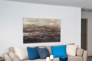 Open Living Room and Dining Room with Hardwood Floors in Bloomington Apartment - Photo Gallery 6