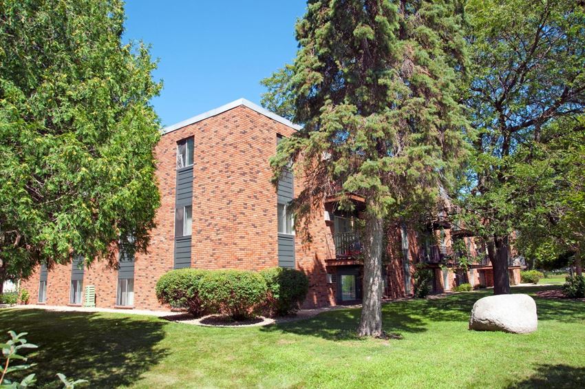 Crest Oak Apartments, 9900 & 9930 Bluebird Street NW, Coon Rapids, MN