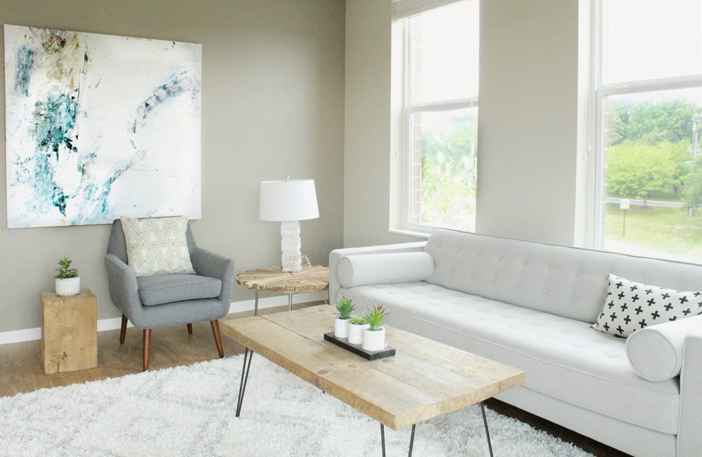 10 - 12 ft Ceilings at Overlook on the Creek, Minnesota