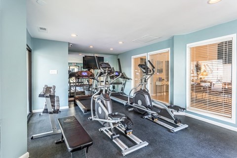 the gym at the preserve apartments