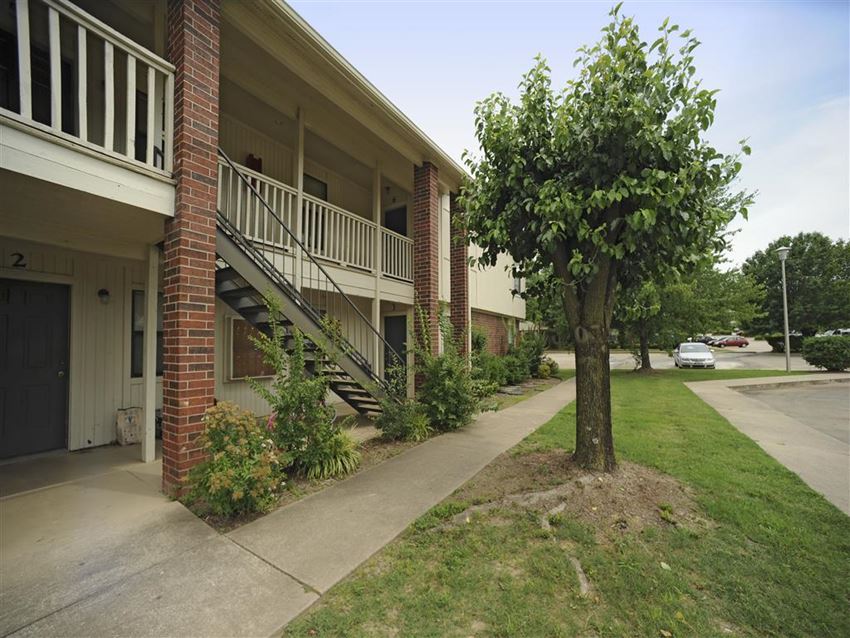 Valley Lake Apartments, 4311 Valley Lake Drive, Fayetteville, AR RentCafe