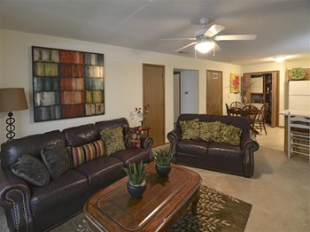 2034 Parkshore Drive 1-2 Beds Apartment for Rent - Photo Gallery 3