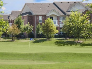 1802 SW 34th Ave 1-2 Beds Apartment for Rent - Photo Gallery 2