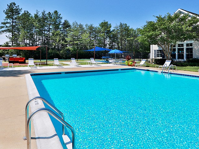the swimming pool at the resort at governors residence