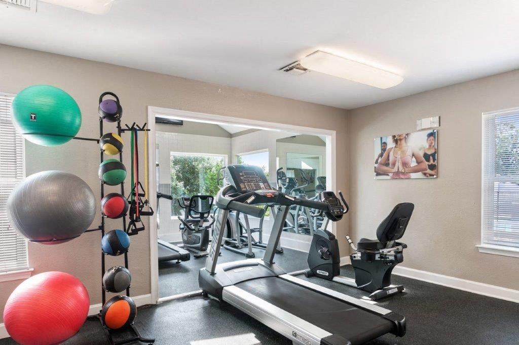 the gym at the apartments for rent