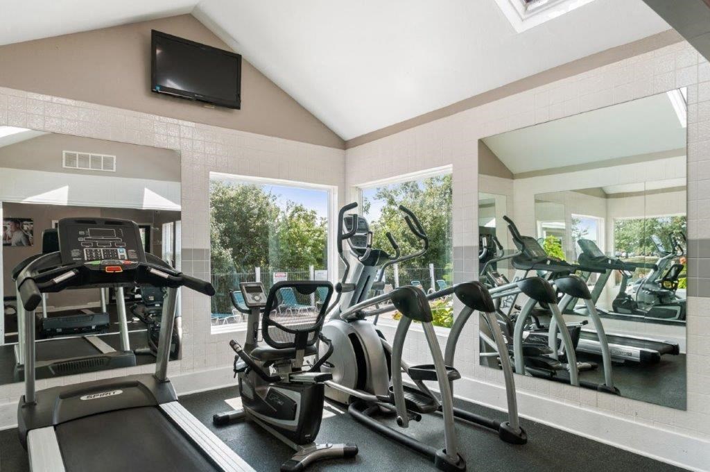 the gym at the apartments for rent