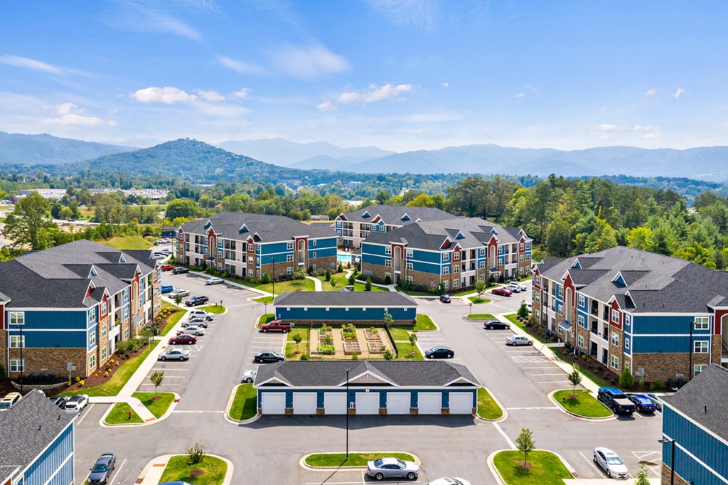 Hawthorne At Weaverville Apartments, 20 Weaver View Circle, Weaverville