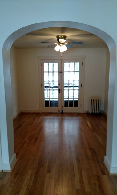 714 Shady Drive East 2 Beds Apartment for Rent