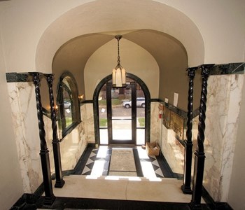 769 Shady Drive East 1-2 Beds Apartment for Rent - Photo Gallery 2
