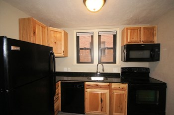 769 Shady Drive East 1-2 Beds Apartment for Rent - Photo Gallery 3