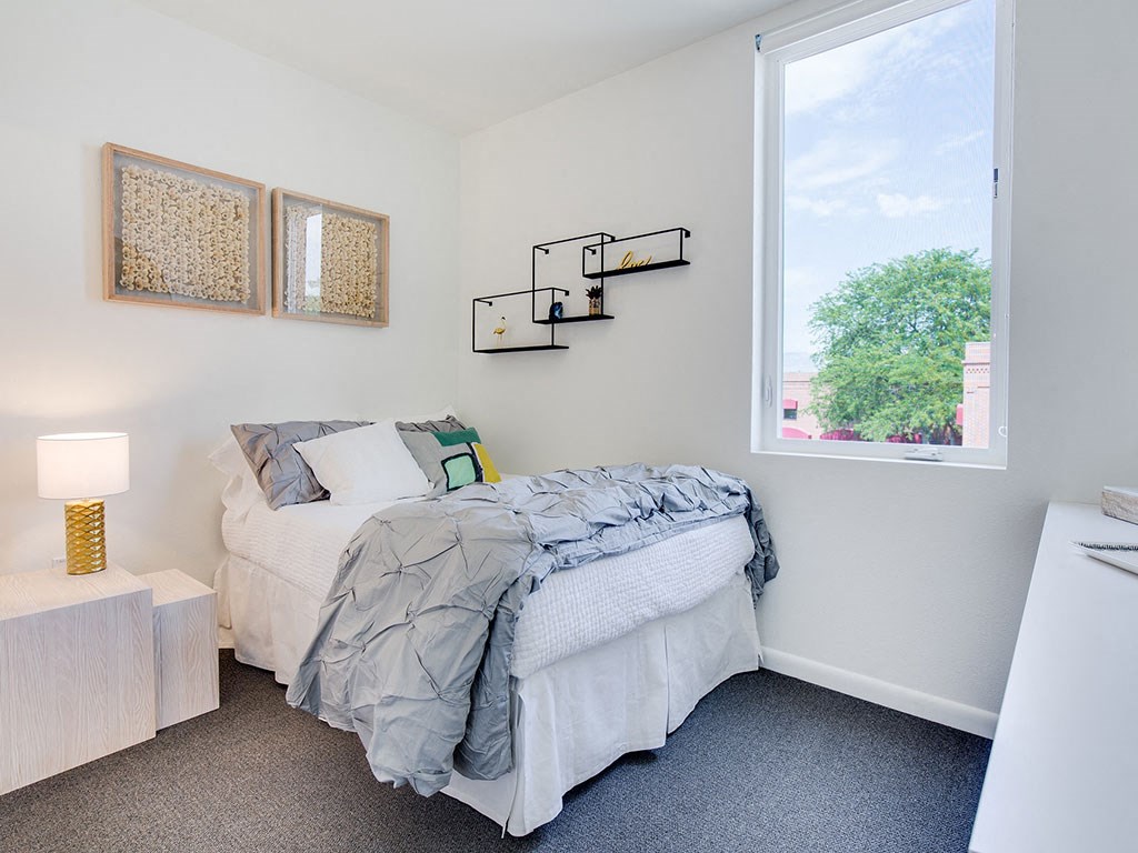 Comfortable Bedroom With Large Window Comfortable Bedroom With Large Window at Watercooler, Idaho, 83702