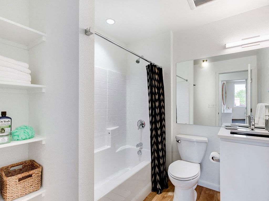 Luxurious Bathrooms at The Watercooler Apartments, Boise, ID, 83702