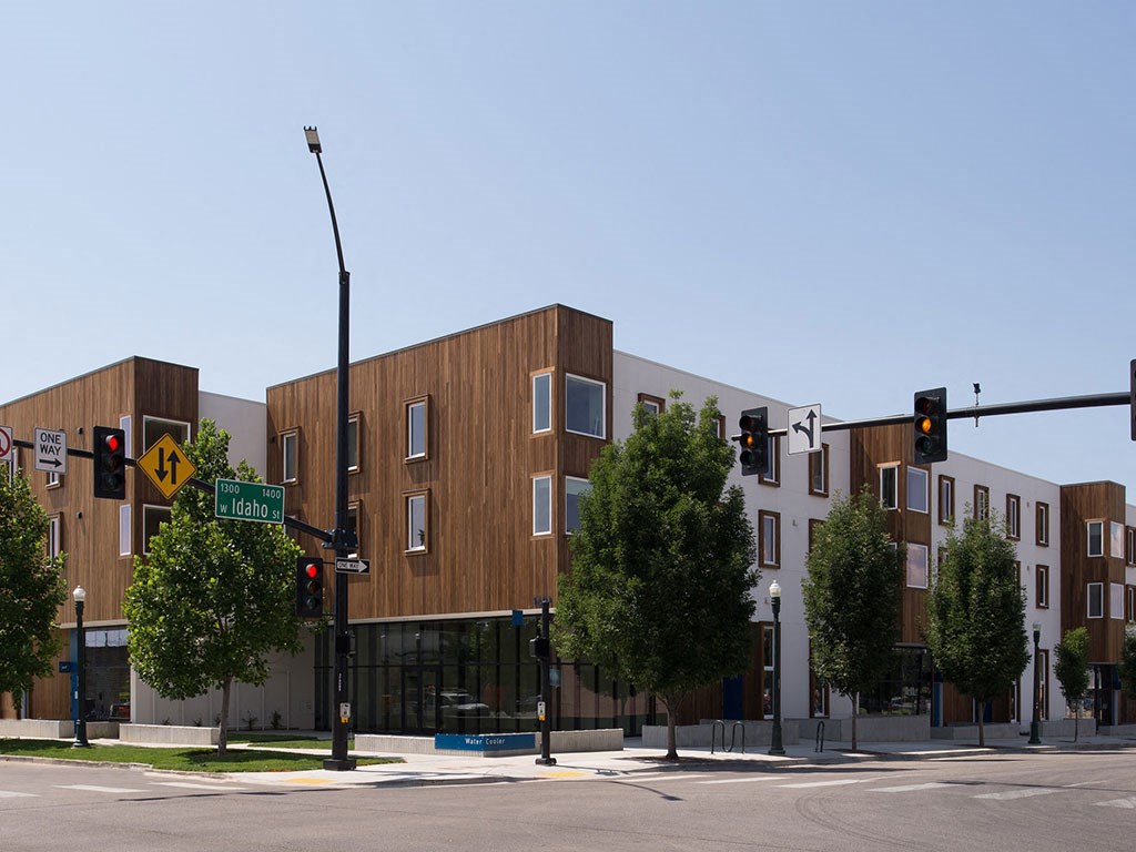 Safe Outdoor Walking Paths at The Watercooler Apartments, Boise, ID, 83702