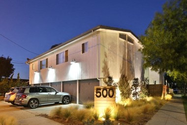 500 Junipero Ave. 2 Beds Apartment for Rent - Photo Gallery 1