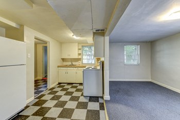 611 University Interior - Photo Gallery 3