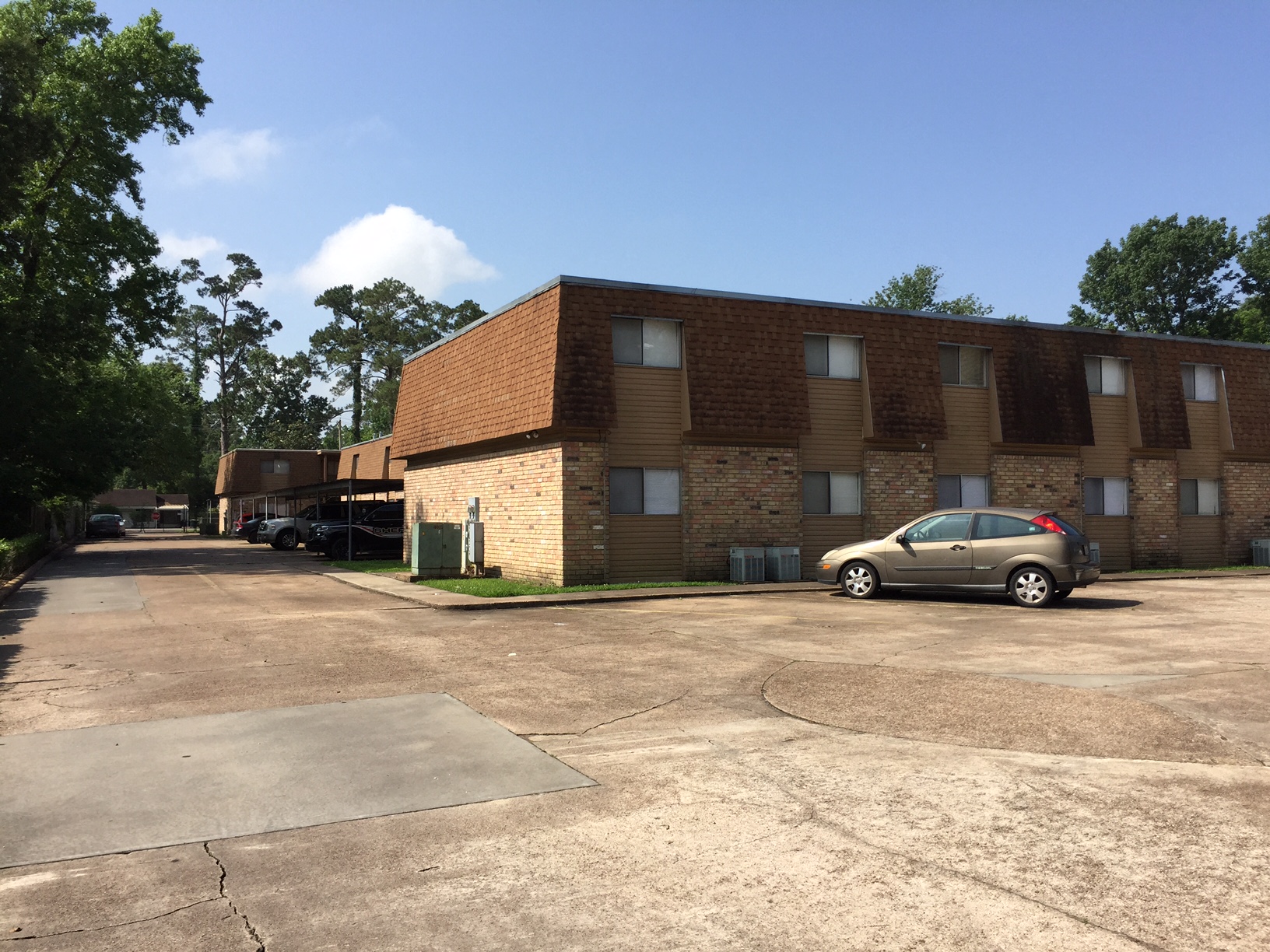 Hyde Park West Apartments, 3755 Delaware, Beaumont, TX