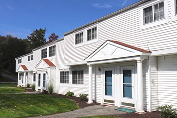 1096 Green Holly Road 2-3 Beds Apartment, Townhouse for Rent - Photo Gallery 2