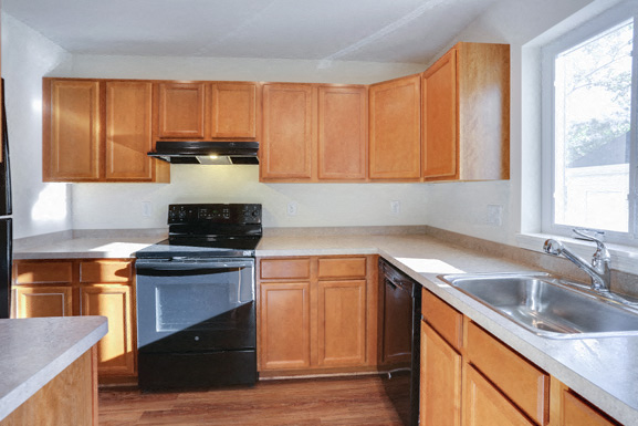 756 Robin Rd Amherst - Fully Applianced Kitchen