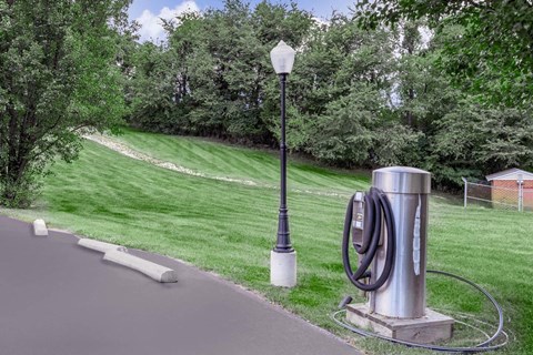 a hose is connected to a street light