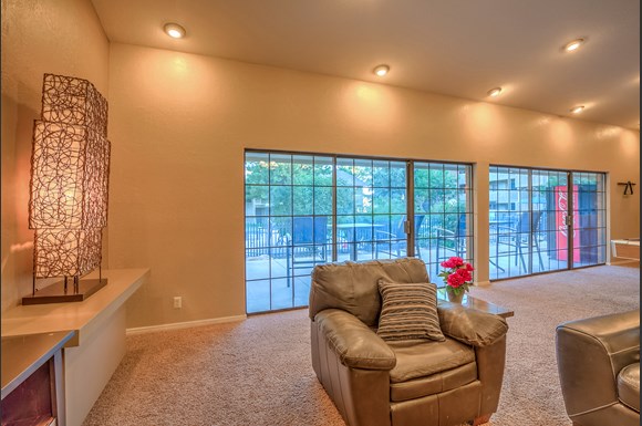 Sungate Apartments 10800 Comanche Rd Ne Albuquerque Nm Rentcafe