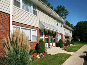 645 South Forklanding Road 1-2 Beds Apartment for Rent - Photo Gallery 3