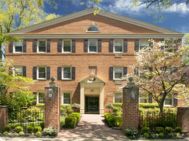 25 Chestnut Street Studio-2 Beds Apartment for Rent