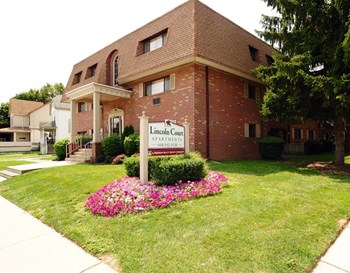 1320 Lincoln Ave 1-2 Beds Apartment for Rent - Photo Gallery 2