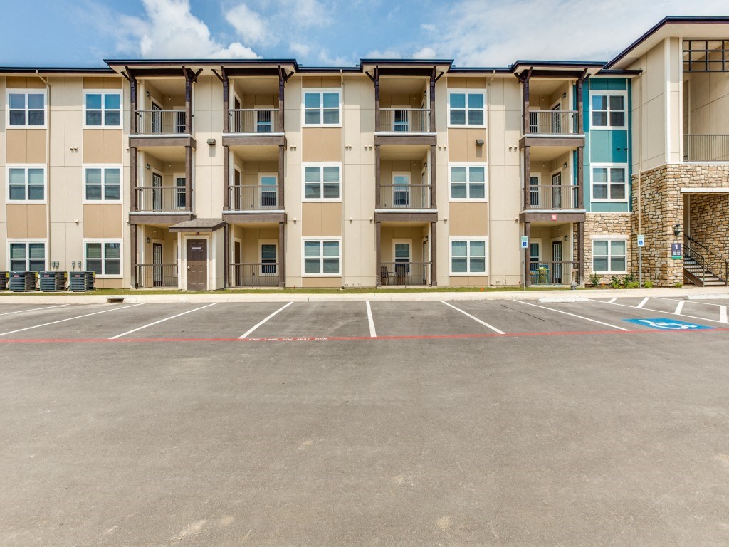 The Lookout At Comanche Hill Apartments, 14722 Nacogdoches Rd, San