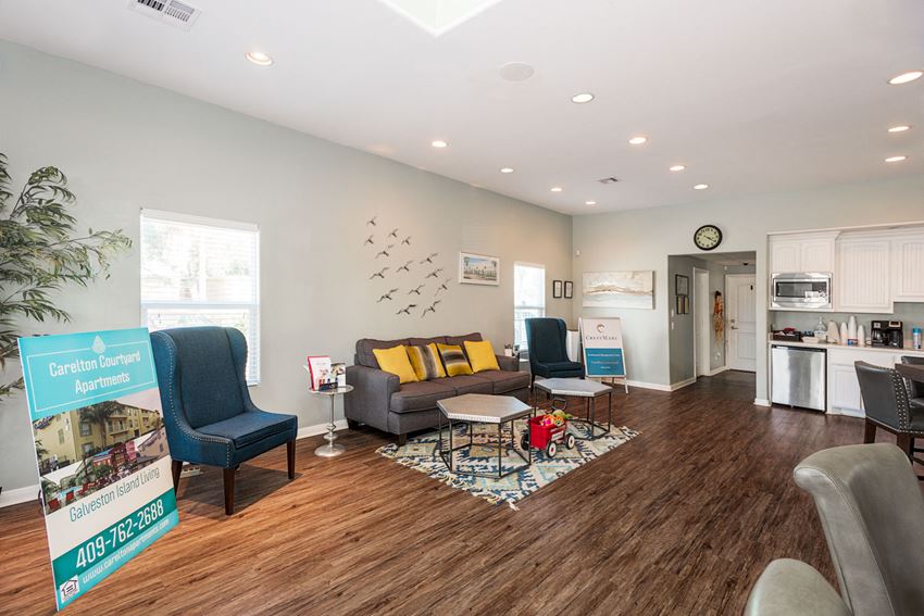 Spacious Living Room at Carelton Courtyard Apartments, Galveston, 77550