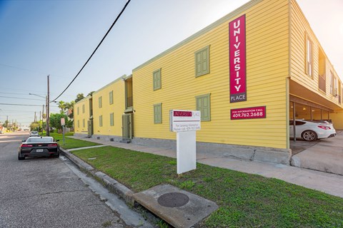 the building in which the motel is located