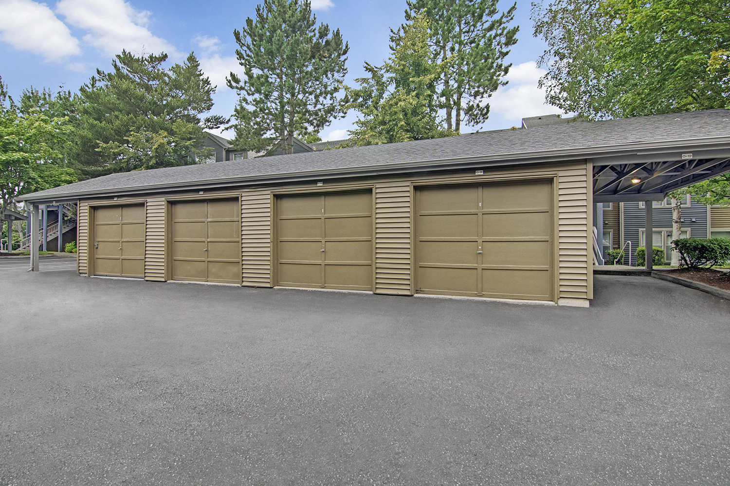 On-site Garages | Apartments For Rent In Mukilteo WA | On The Green